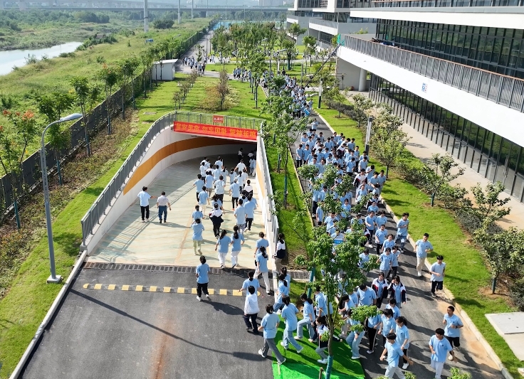 我市開展防空警報試鳴暨人員緊急疏散演練活動